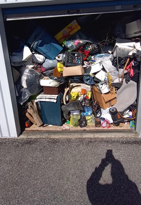 Storage Unit Auction in Daphne, AL at Hey! Storage Daphne ends on